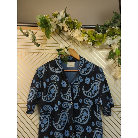 ZARA GIRLS Jacquard Shirt Button Up Blue Paisley Knit Collared Size 13/14 - Picture 2 of 7